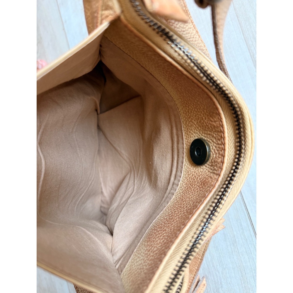 Rock Paper Scissors Pebbled Leather Crossbody Bag Asymmetrical Zip EUC - Picture 8 of 10